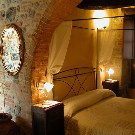 La Vecchia Corte San Gimignano Buitenkant foto